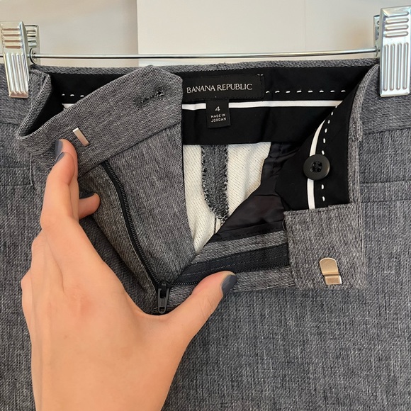 Banana Republic Sloan Fit Gray Slacks - Size 4 - Picture 3 of 5